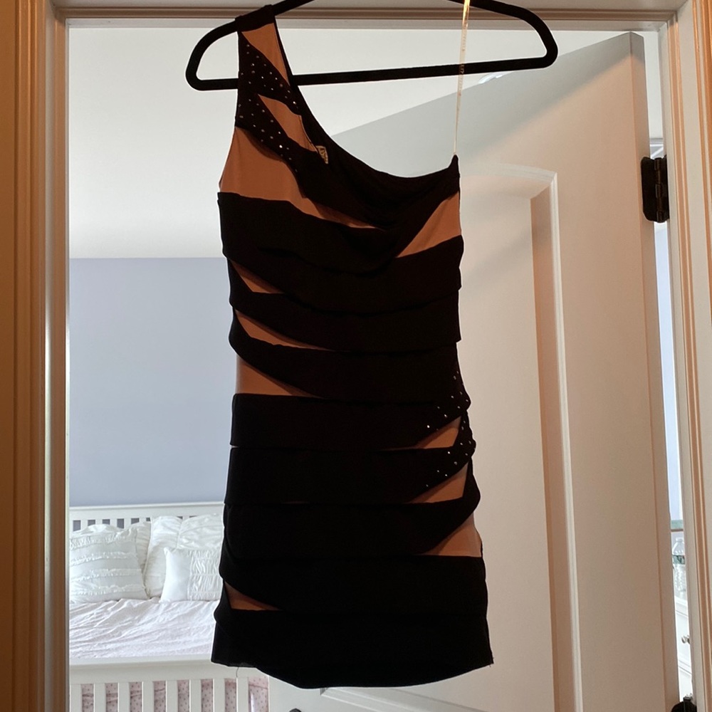 One shoulder dress